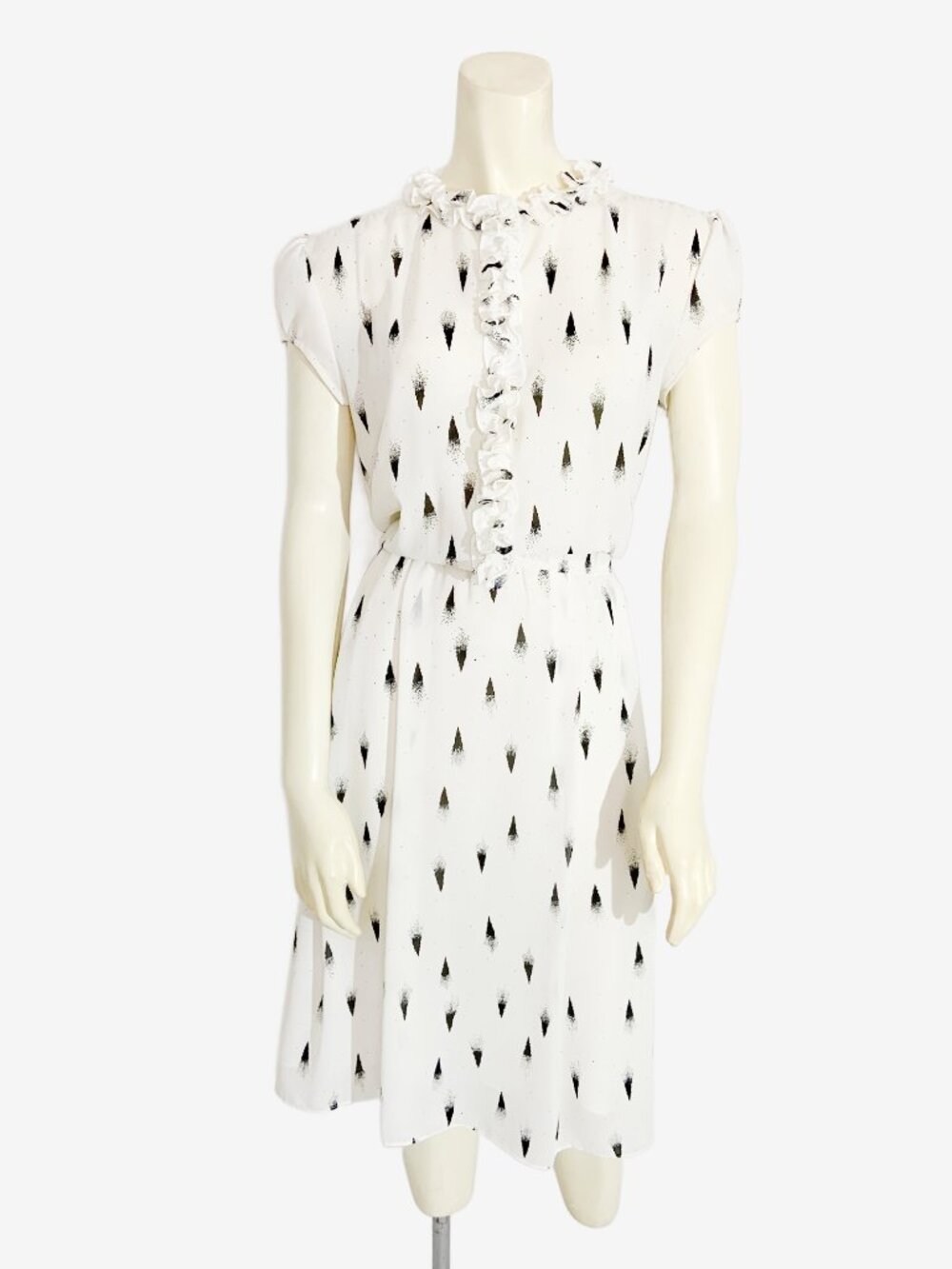 Vintage 1980s White and Black Print Midi Dress with Ruffle Neckline / size Small